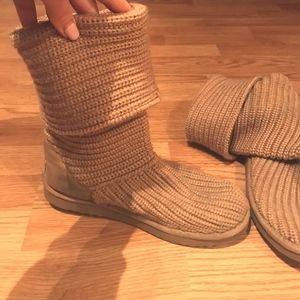 Ugg "Classic Crochet" Knit Boot, Size 7
